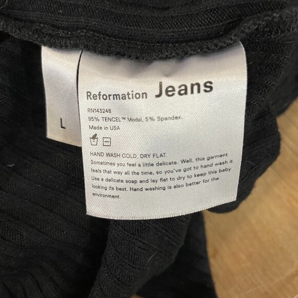 Reformation Mere Dress Ribbed Buttondown V-Neck Midi Dress - Picture 7 of 7